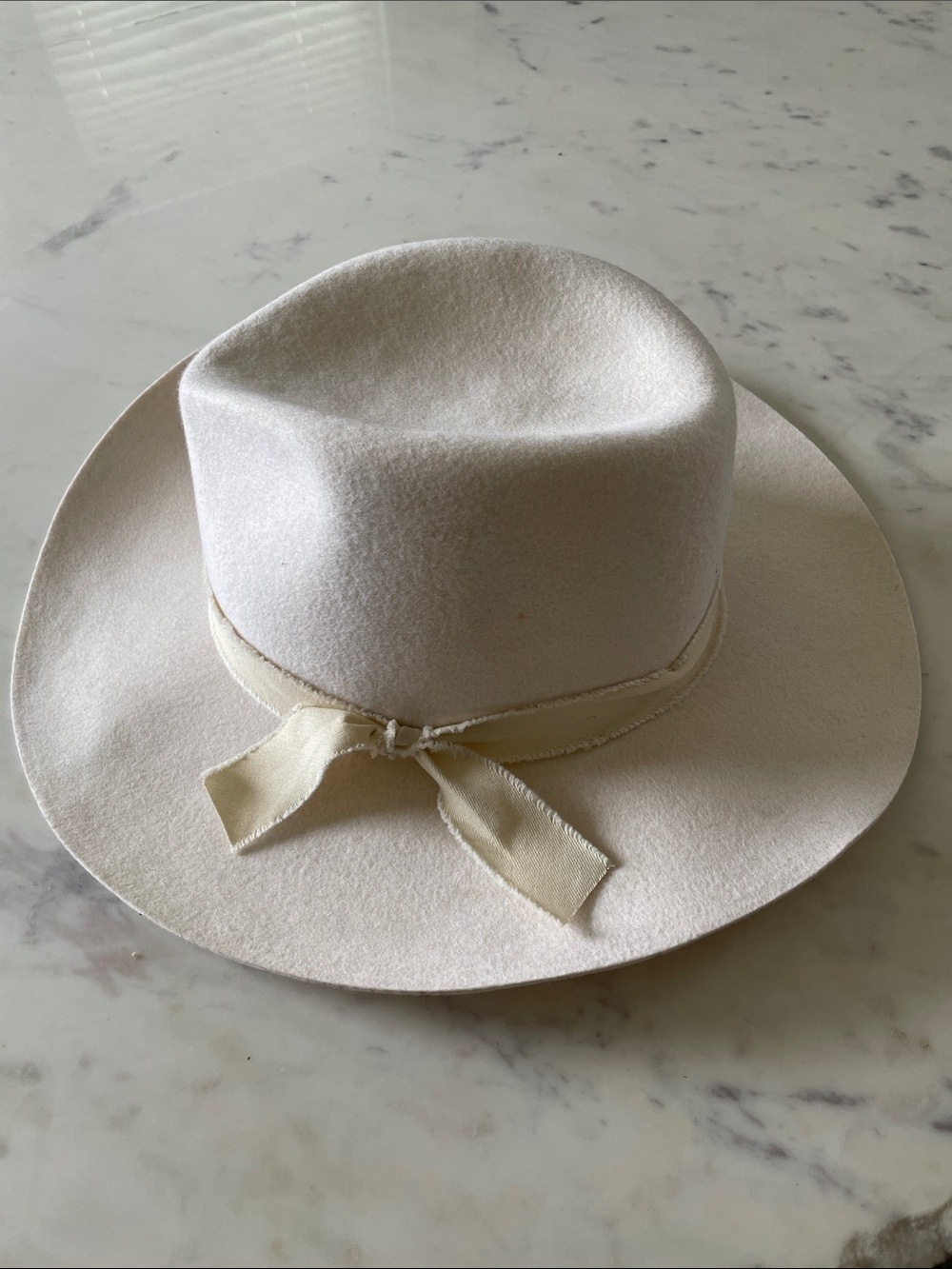 Women's Cream Wide-Brim Wool Felt Hat with Bow Trim